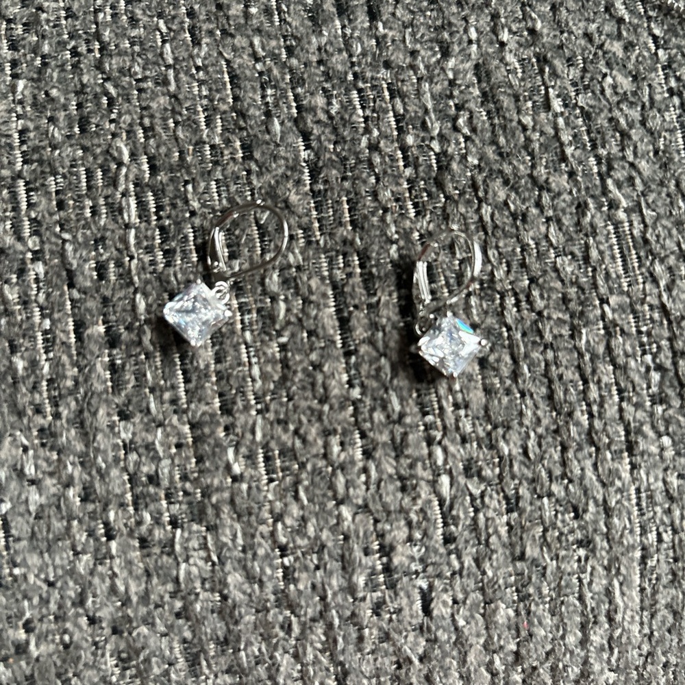 Crystal earrings with silver hooks